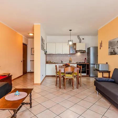 Appartement Amarela By Interhome